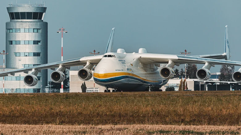 antonov an 225 mriya 1737411267