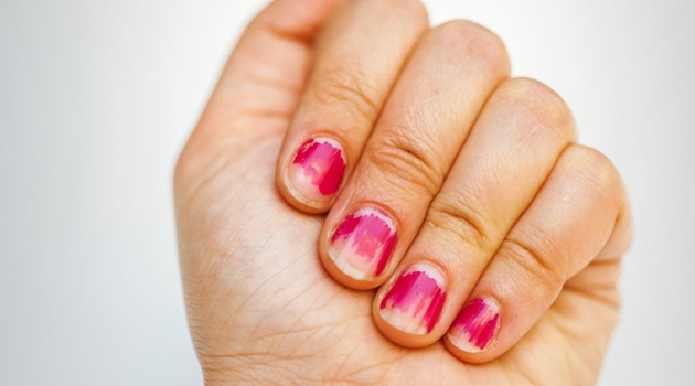 Detox de unhas fortalece e faz crescer rapido