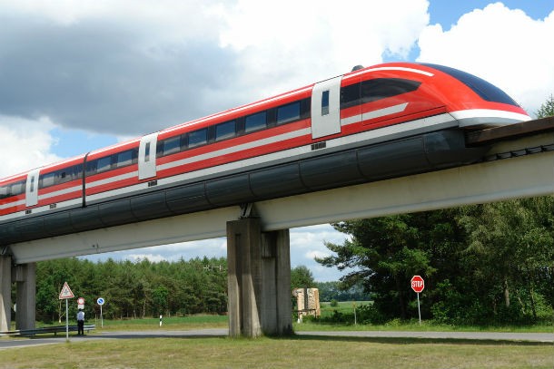 FTtransrapid09 610x407 1