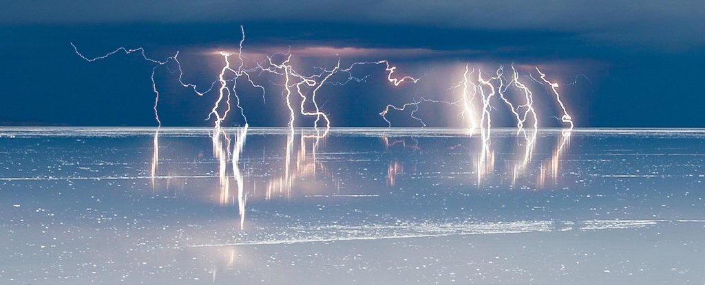 SaltFlatLightning web 1024