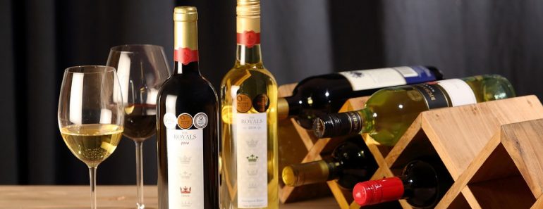 Wine in glass bottles 770x297 1