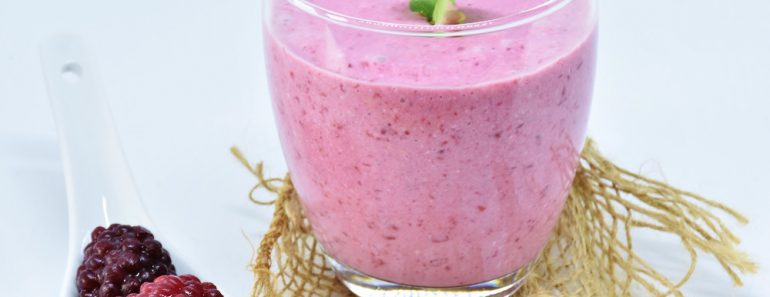 Strawberry Milk shake drink 770x297 1