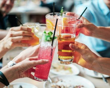 Cheering party Alcohol beer wine celebration 370x297 1