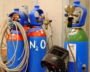 Nitrous Oxide N2o gas 370x297 1