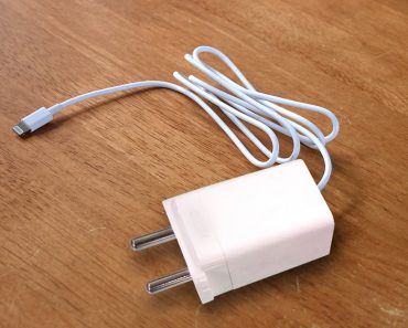 Mobile charger 370x297 1
