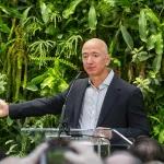 jeff bezos at amazon spheres grand opening in seattle 2018 39074799225 cropped2