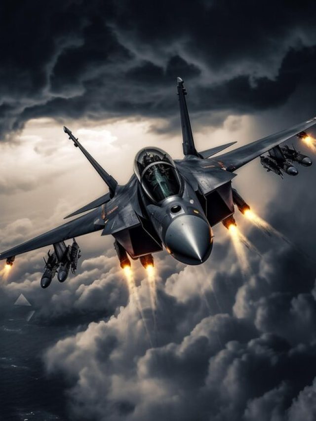 foto-aviao-de-combate-voando-no-ceu_812426-96031