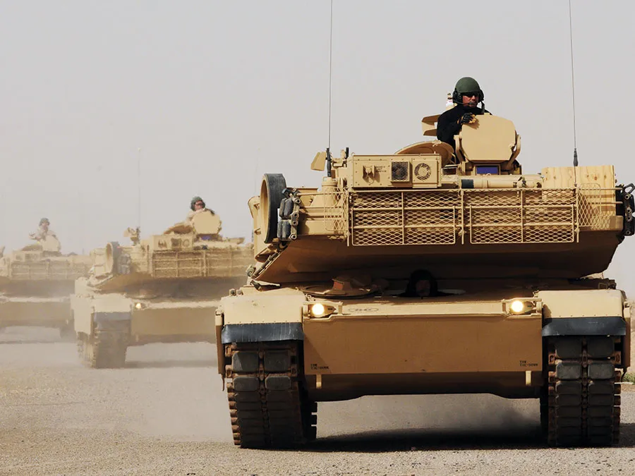 Soldiers Iraqi Army learning 9th Mechanized Division 2011