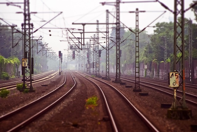 railway tracks 3455169 640