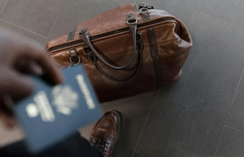 Reasons Why Students Should Travel Abroad